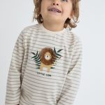 Camisola riscas com leão