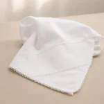 Fralda de Algodão com Faixa para Bordar – 70 × 70 cm